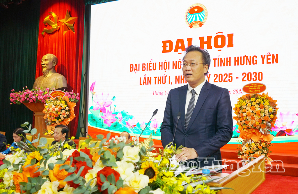 Đồng chí Bí thư Tỉnh ủy Nguyễn Hữu Nghĩa phát biểu chỉ đạo tại Đại hội.