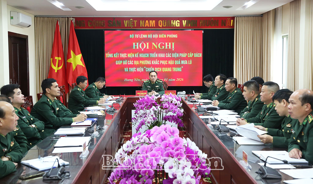 Các đại biểu dự hội nghị tại điểm cầu Ban Chỉ huy Bộ đội Biên phòng, Bộ CHQS tỉnh Hưng Yên.