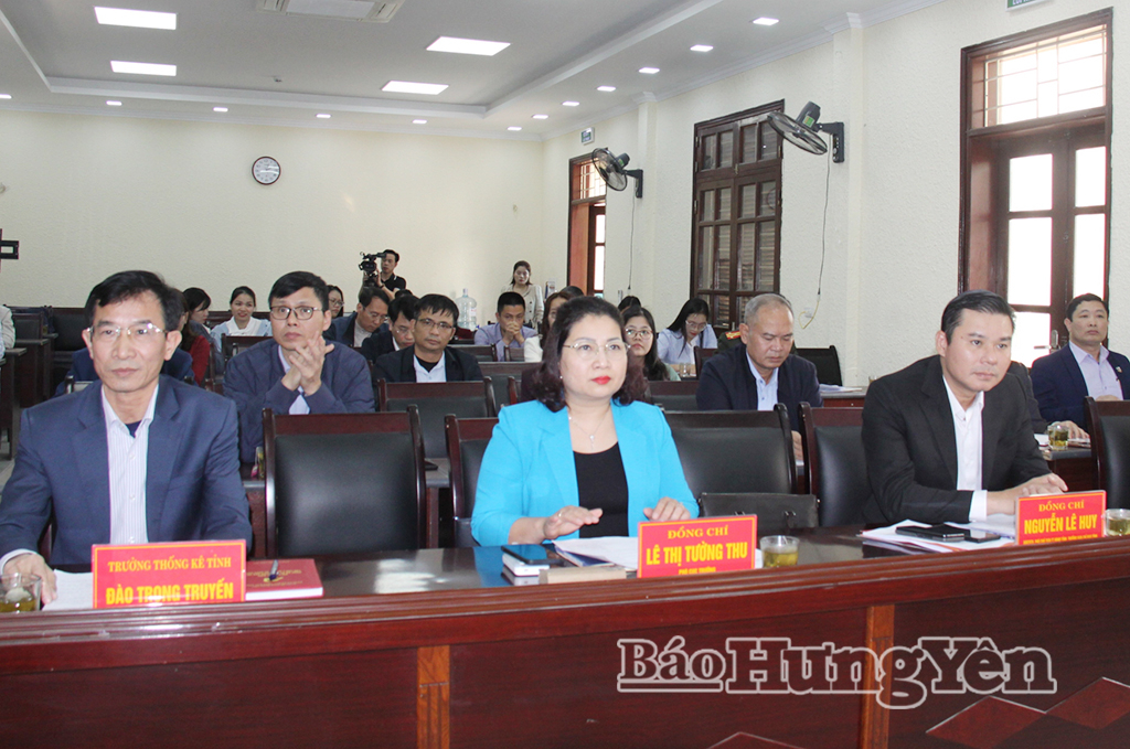 Quang cảnh buổi làm việc.