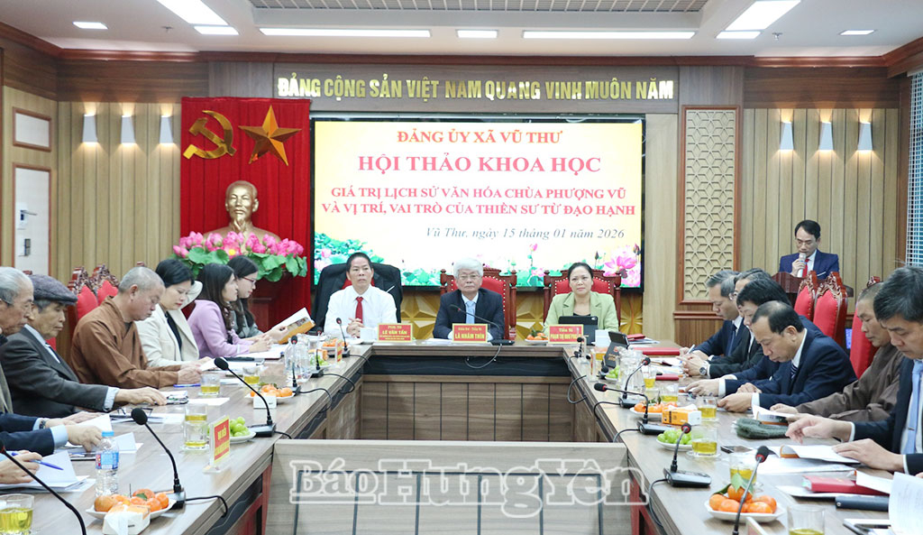 Các đại biểu tham dự hội thảo khoa học.
