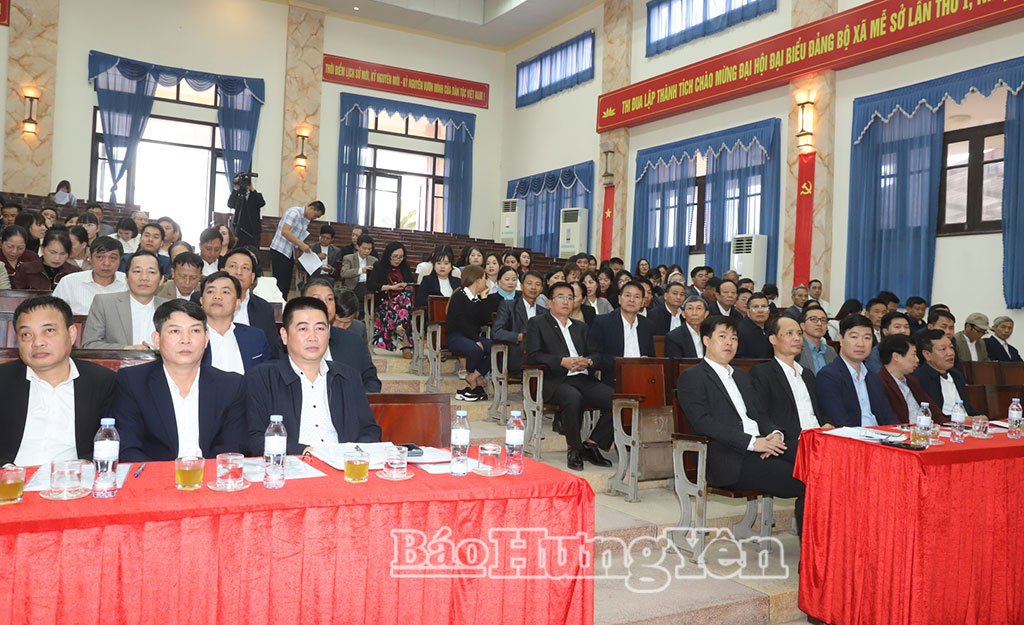 Các đại biểu dự hội nghị.