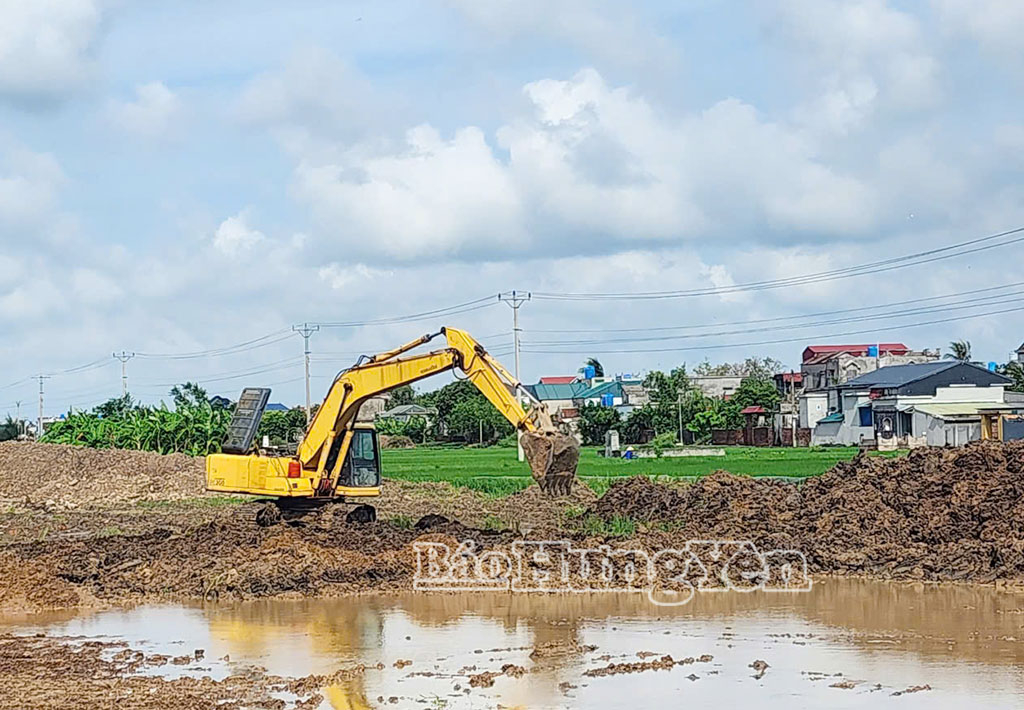 Thi công dự án đường cao tốc CT.08 đoạn qua xã Tây Thái Ninh.