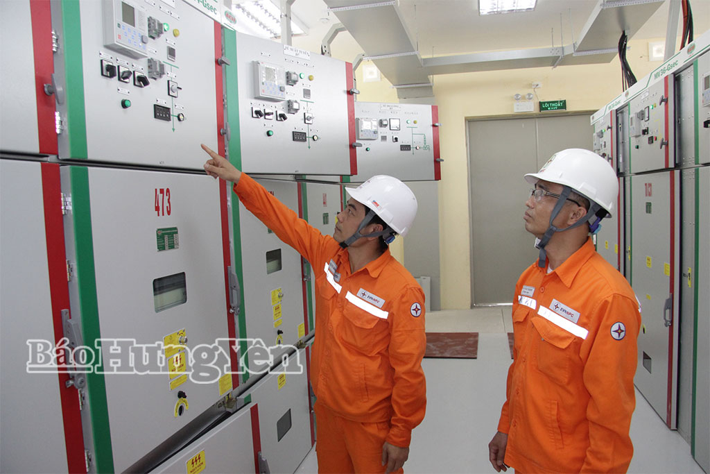 Công ty Điện lực Hưng Yên bảo đảm cung cấp điện an toàn, ổn định phục vụ nhân dân theo dõi truyền hình trực tiếp Lễ khai mạc Đại hội đại biểu toàn quốc lần thứ XIV của Đảng.
