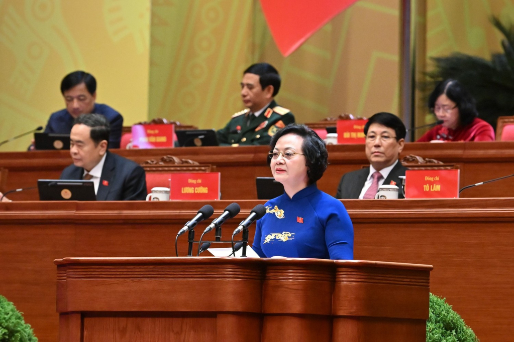 Đồng chí Phạm Thị Thanh Trà, Ủy viên Trung ương Đảng, Ủy viên Ban Thường vụ Đảng ủy Chính phủ, Phó Thủ tướng Chính phủ, tham luận về vấn đề: Xây dựng Chính phủ