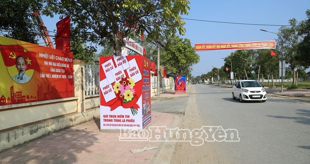 Trang trí khánh tiết chào mừng bầu cử đại biểu Quốc hội khoá XVI và đại biểu HĐND các cấp nhiệm kỳ 2026 - 2031 tại xã Thư Vũ.