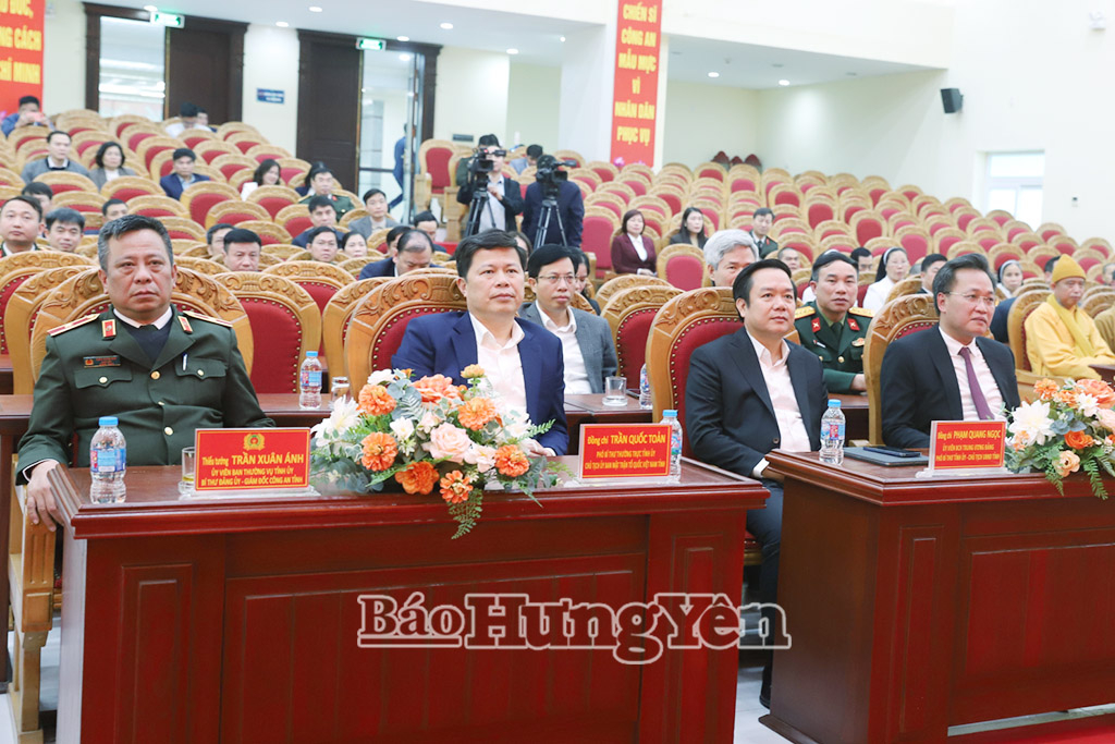 Gặp mặt đại diện chức sắc, chức việc c&aacute;c tổ chức t&ocirc;n gi&aacute;o Xu&acirc;n B&iacute;nh Ngọ 2026