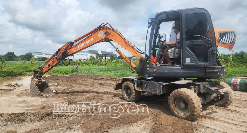 Đẩy nhanh tiến độ thi công hạ tầng khu dân cư Đông Mỹ, phường Trà Lý.