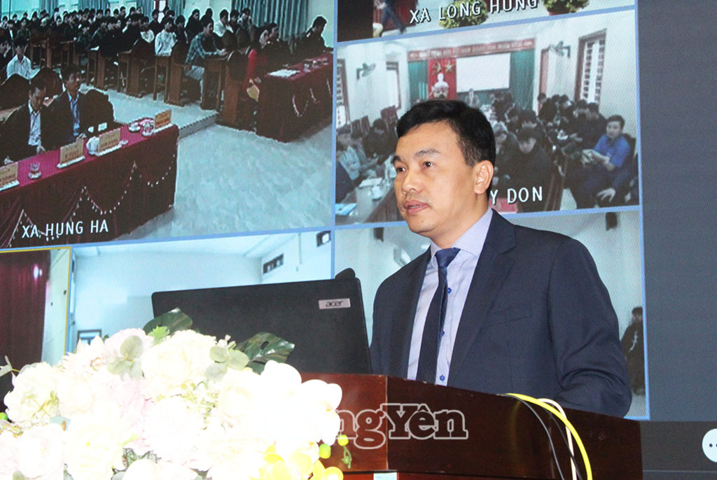 Lãnh đạo xã Hưng Hà phát biểu tại lễ khai mạc lớp bồi dưỡng.