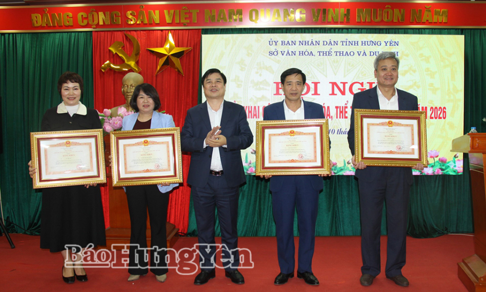 Tổng kết c&ocirc;ng t&aacute;c văn h&oacute;a, thể thao v&agrave; du lịch năm 2025