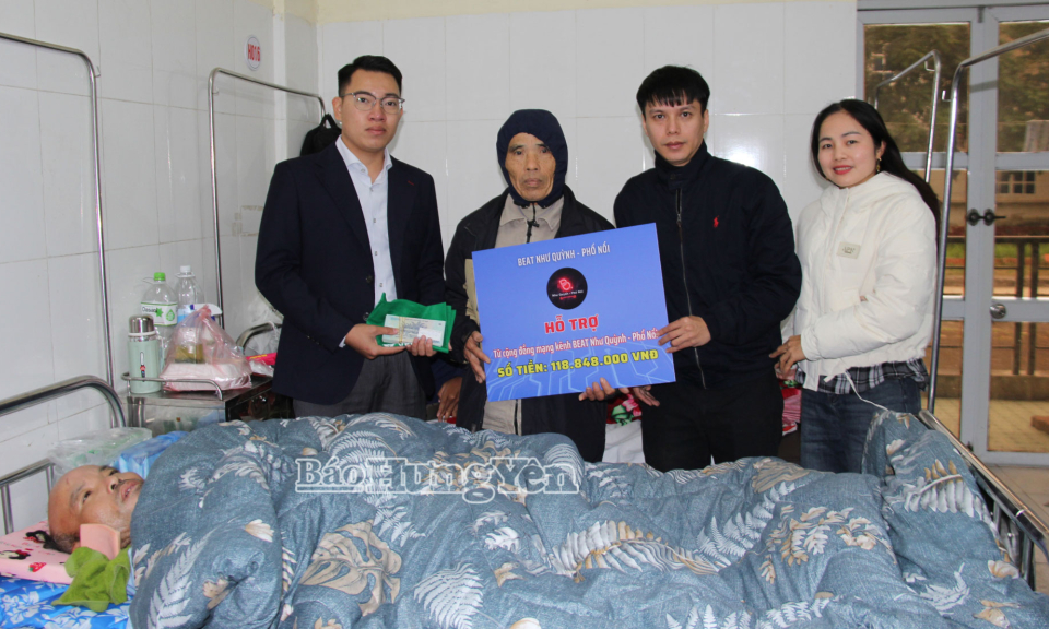 Trao hơn 118,8 triệu đồng hỗ trợ nạn nh&acirc;n tai nạn lao động tại x&atilde; Lạc Đạo