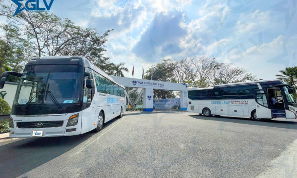 Giải ph&aacute;p điều phối xe 7 chỗ v&agrave; 29 chỗ cho đo&agrave;n kh&aacute;ch transit giữa hai s&acirc;n bay