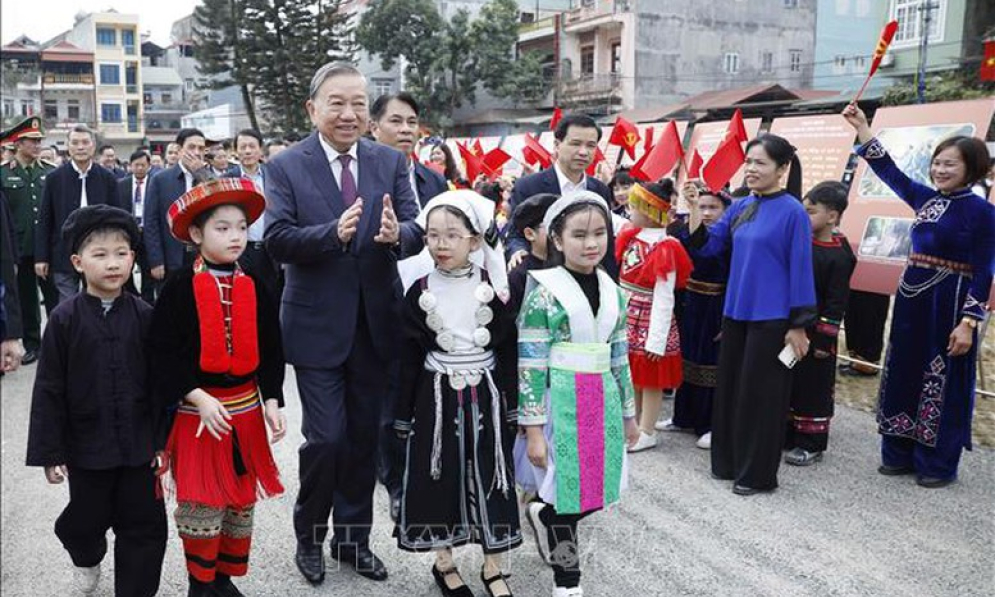 Tổng B&iacute; thư T&ocirc; L&acirc;m: Tiếp tục chung sức, đồng l&ograve;ng đưa Cao Bằng tiến l&ecirc;n vững chắc
