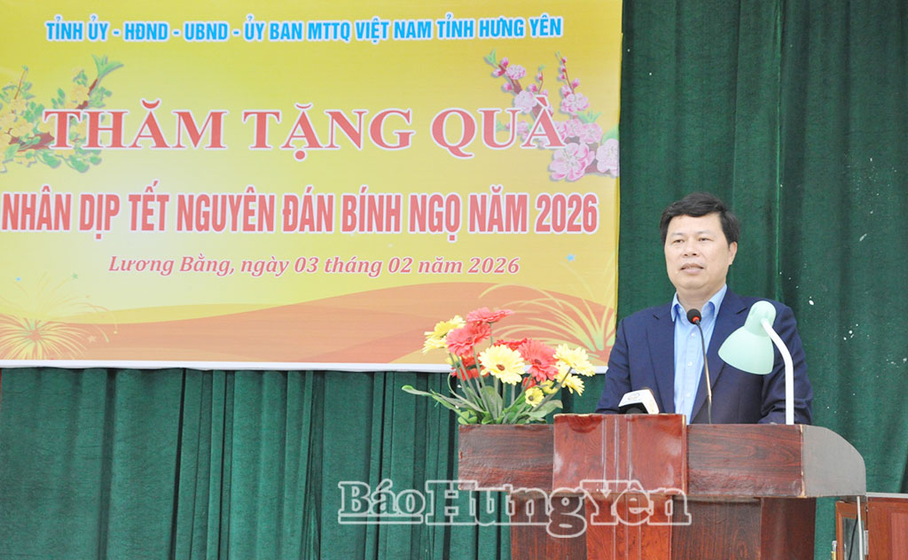 Đồng chí Phó Bí thư Thường trực Tỉnh ủy, Chủ tịch Ủy ban MTTQ Việt Nam tỉnh Trần Quốc Toản phát biểu tại xã Lương Bằng.