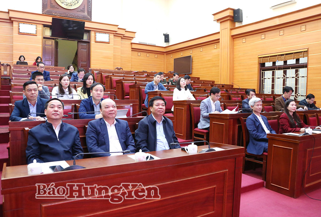 Các đại biểu dự hội nghị.