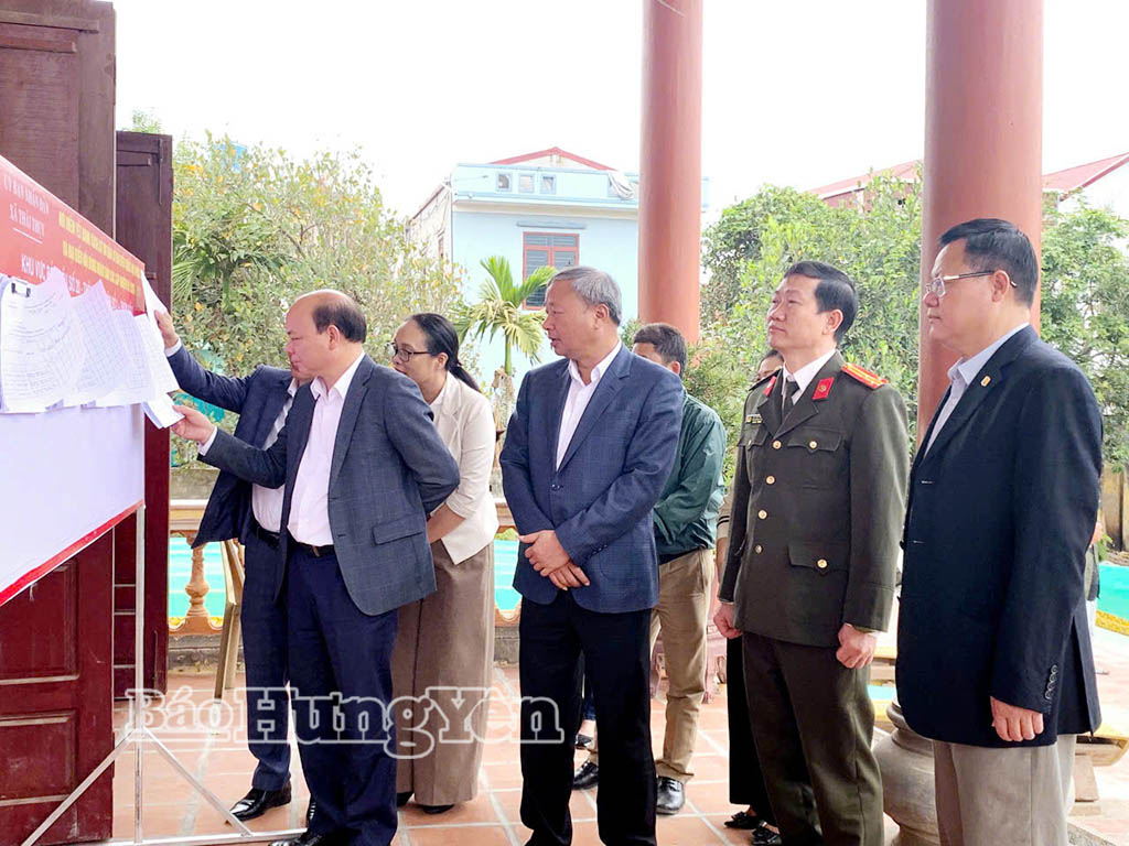 Tổ giám sát số 7, đoàn giám sát số 172 của Ban Thường vụ VV88 casino do đồng chí Phó Chủ tịch HĐND tỉnh Đặng Thanh Giang làm Trưởng đoàn thực hiện giám sát khu vực bỏ phiếu số 20, xã Thái Thụy.