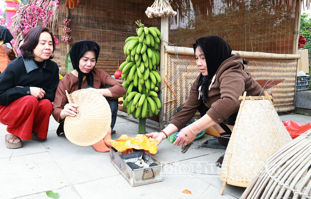 Gian hàng bánh đa quê.