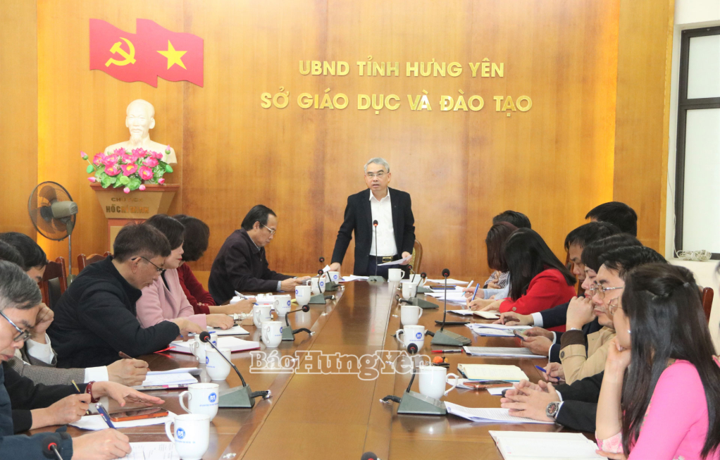 Đồng chí Giám đốc Sở Giáo dục và Đào tạo Phạm Đồng Thụy phát biểu kết luận hội nghị.