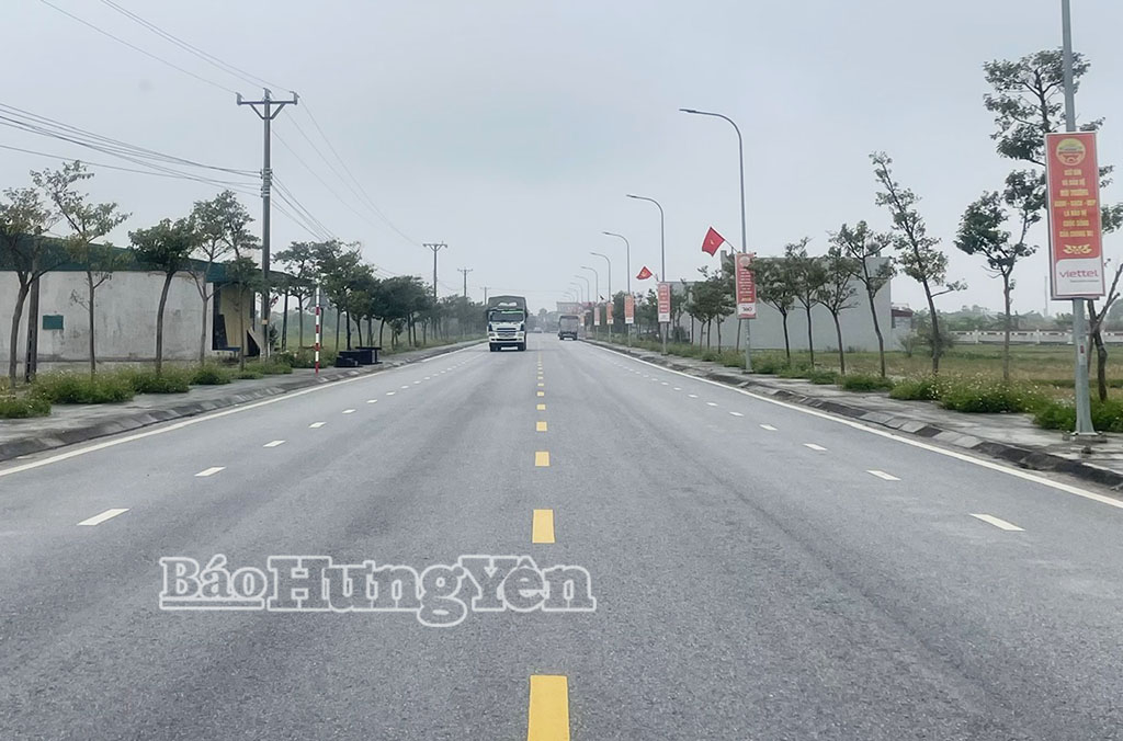 Đường quê xã Lê Quý Đôn được đầu tư nâng cấp, mở rộng.