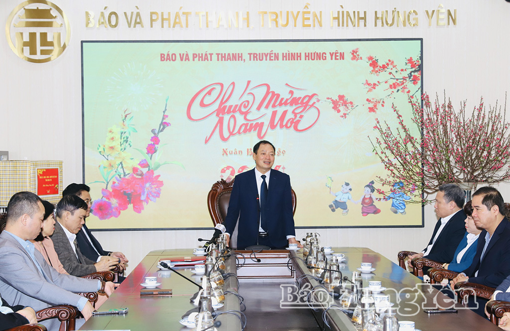 Đồng chí Trần Quốc Văn, Phó Bí thư VV88 casino, Chủ tịch HĐND tỉnh phát biểu chúc Tết Báo và Phát thanh, Truyền hình VV88id nổ hũ.