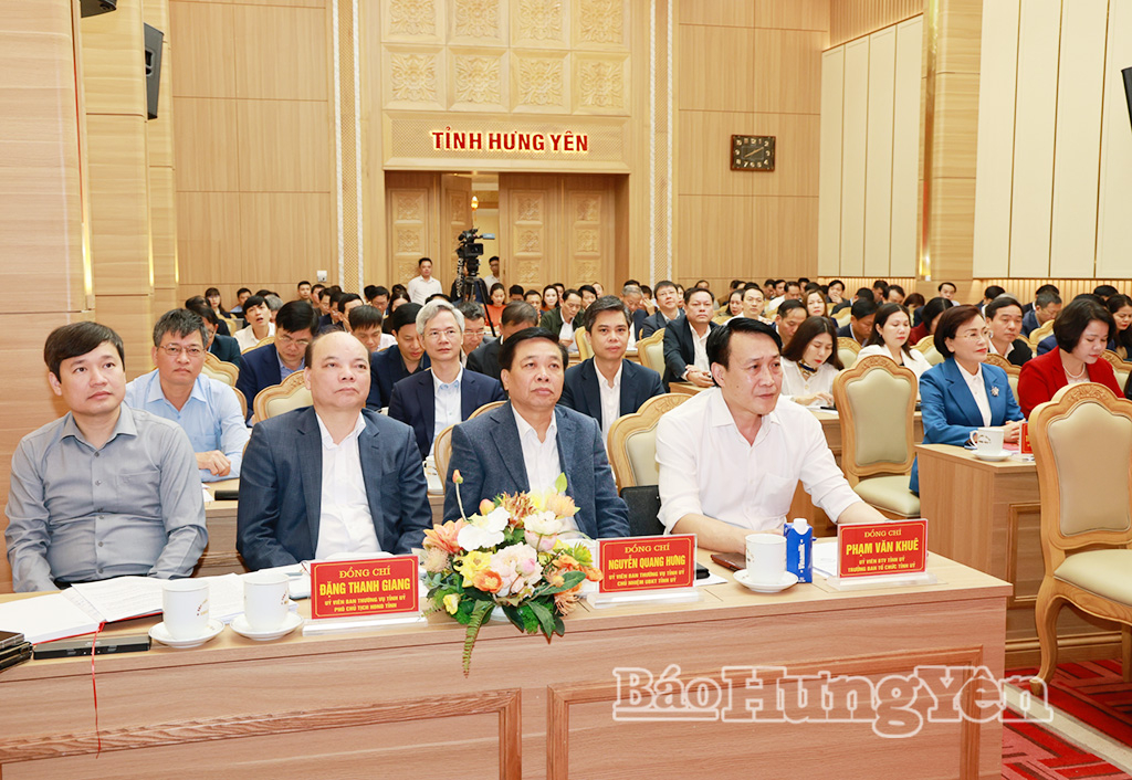 Các đại biểu dự hội nghị.