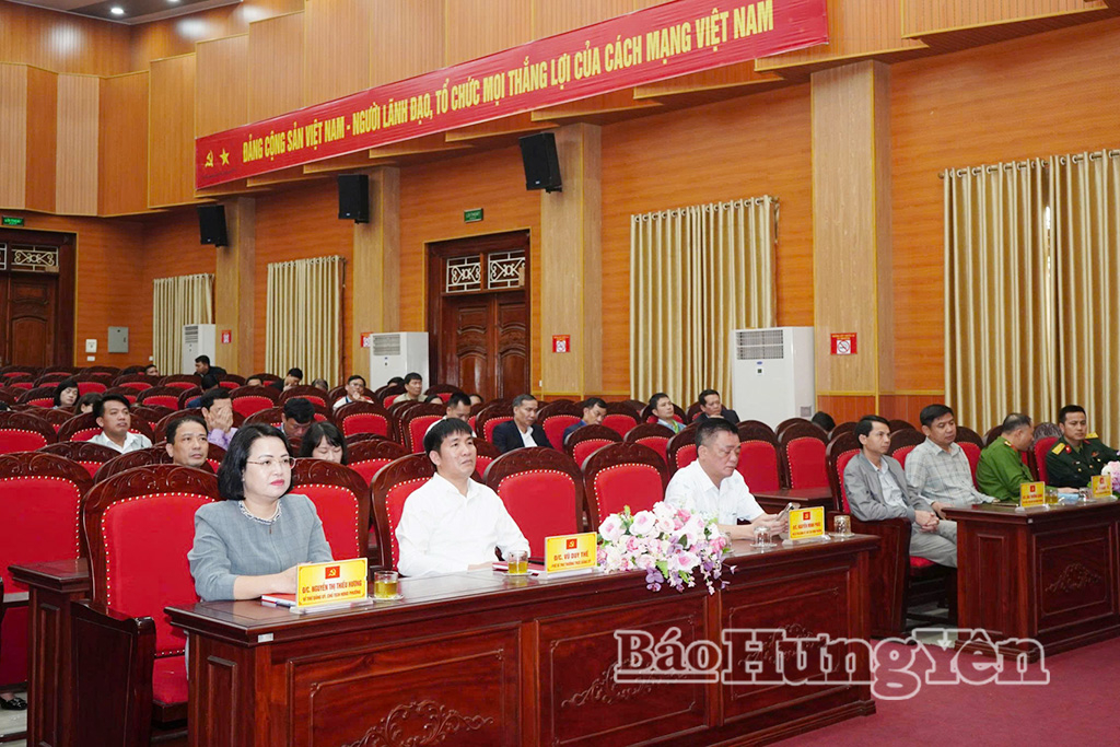 Các đại biểu dự hội nghị tại điểm cầu phường Thượng Hồng.