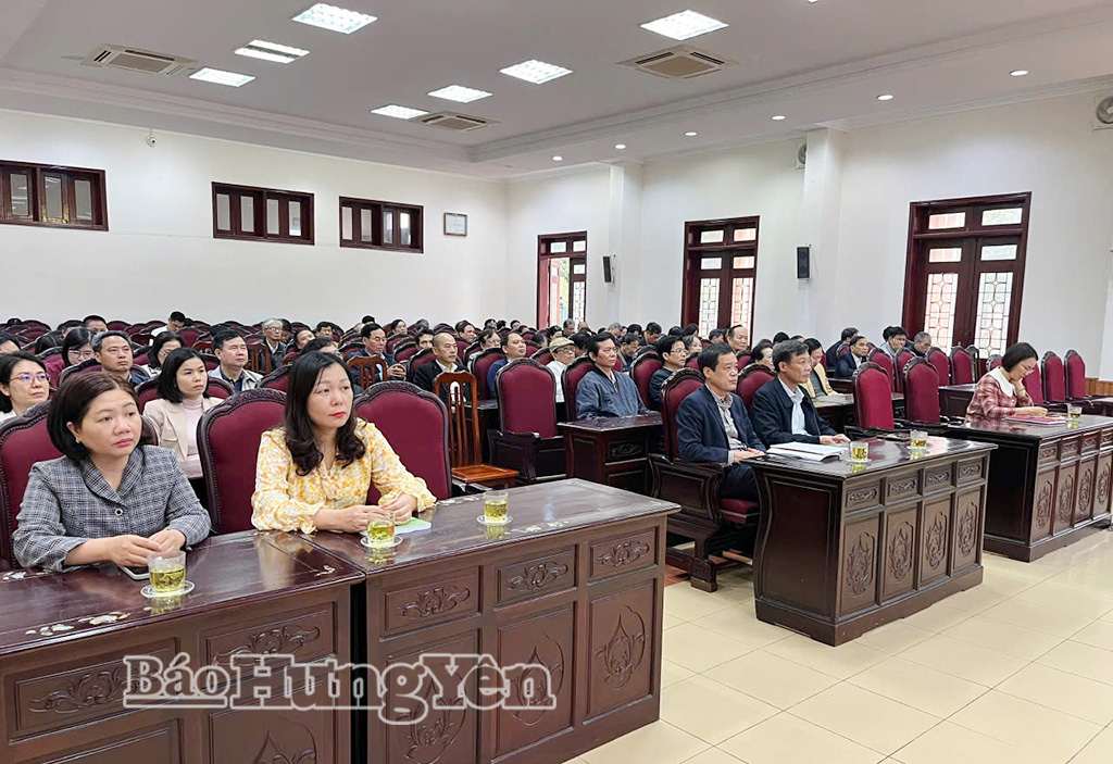 Các đại biểu dự hội nghị tại điểm cầu phường Trần Hưng Đạo.