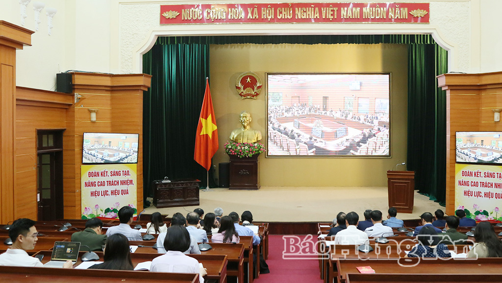 Các đại biểu dự hội nghị tại điểm cầu tỉnh Hưng Yên.