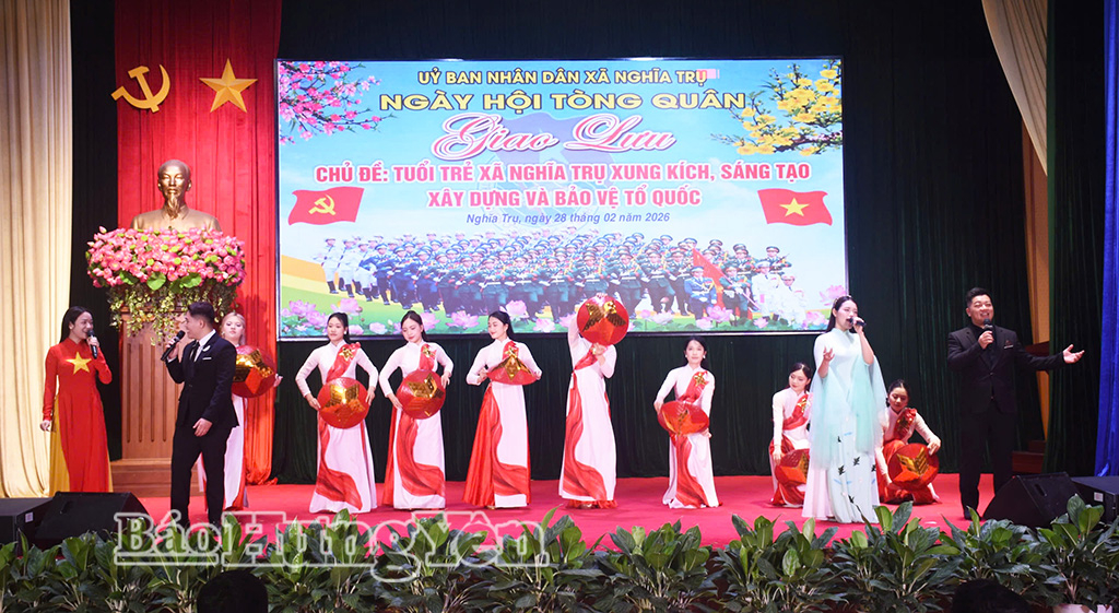 Tiết mục văn nghệ tại chương trình giao lưu.