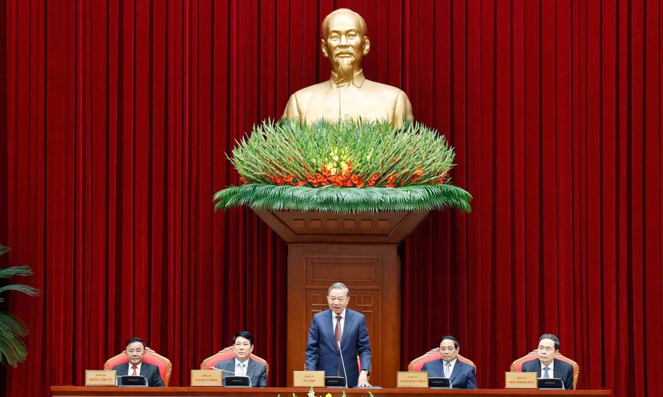 Tổng B&iacute; thư T&ocirc; L&acirc;m chủ tr&igrave; gặp mặt c&aacute;c đồng ch&iacute; nguy&ecirc;n Ủy vi&ecirc;n Trung ương Đảng c&aacute;c kh&oacute;a