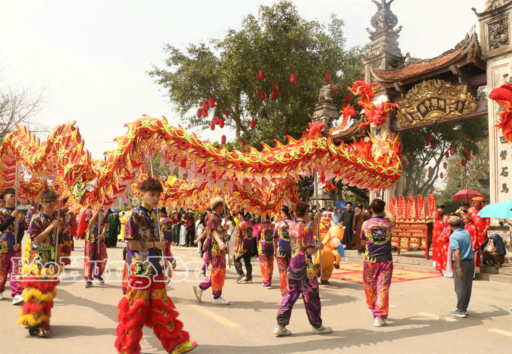 Lễ hội đền Trần năm 2026 được tổ chức với phần lễ trang nghiêm.