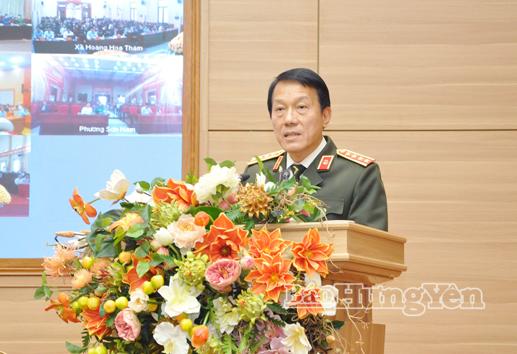 Bộ trưởng Bộ Công an Lương Tam Quang trình bày chương trình hành động tại hội nghị.