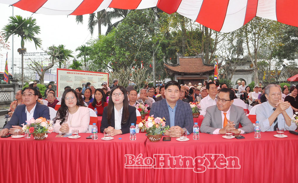 Các đại biểu dự Ngày thơ Việt Nam lần thứ 24 năm 2026 tại Hưng Yên.