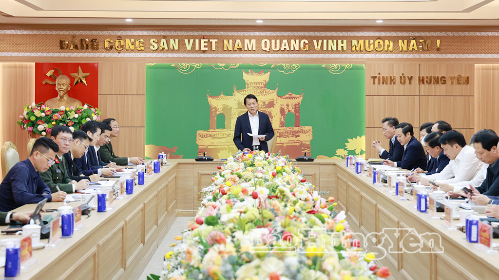 Đại tướng Lương Tam Quang, Ủy viên Bộ Chính trị, Bộ trưởng Bộ Công an chủ trì hội nghị.
