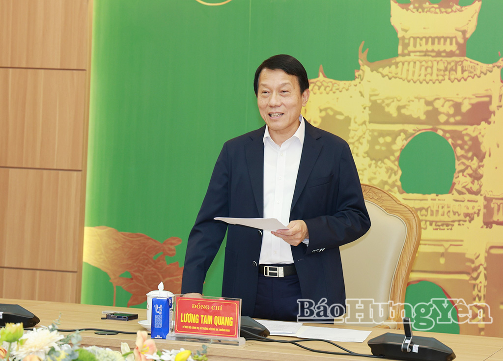 Đại tướng Lương Tam Quang, Ủy viên Bộ Chính trị, Bộ Trưởng Bộ Công an, Trưởng đoàn kiểm tra, giám sát phát biểu chỉ đạo tại hội nghị.