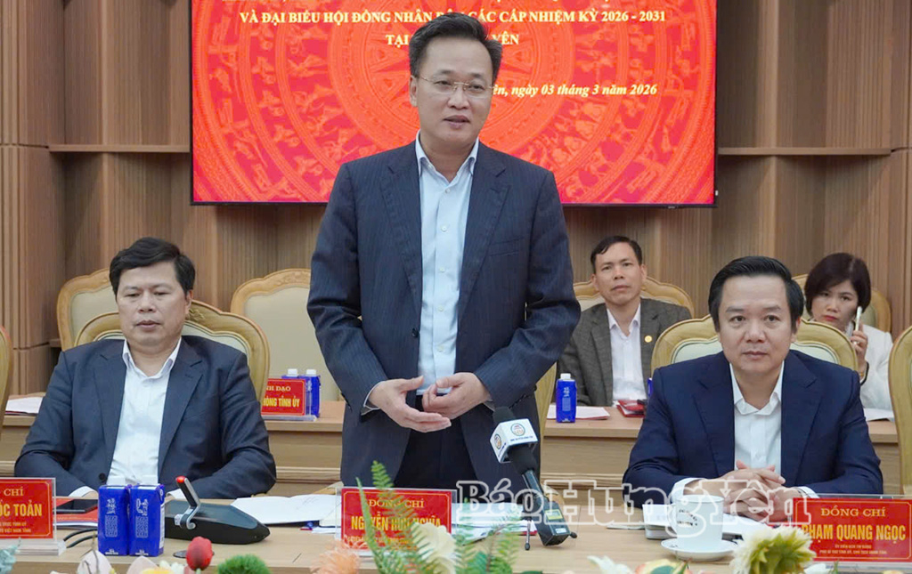 Đồng chí Bí thư Tỉnh ủy Nguyễn Hữu Nghĩa phát biểu tại buổi giám sát, kiểm tra.