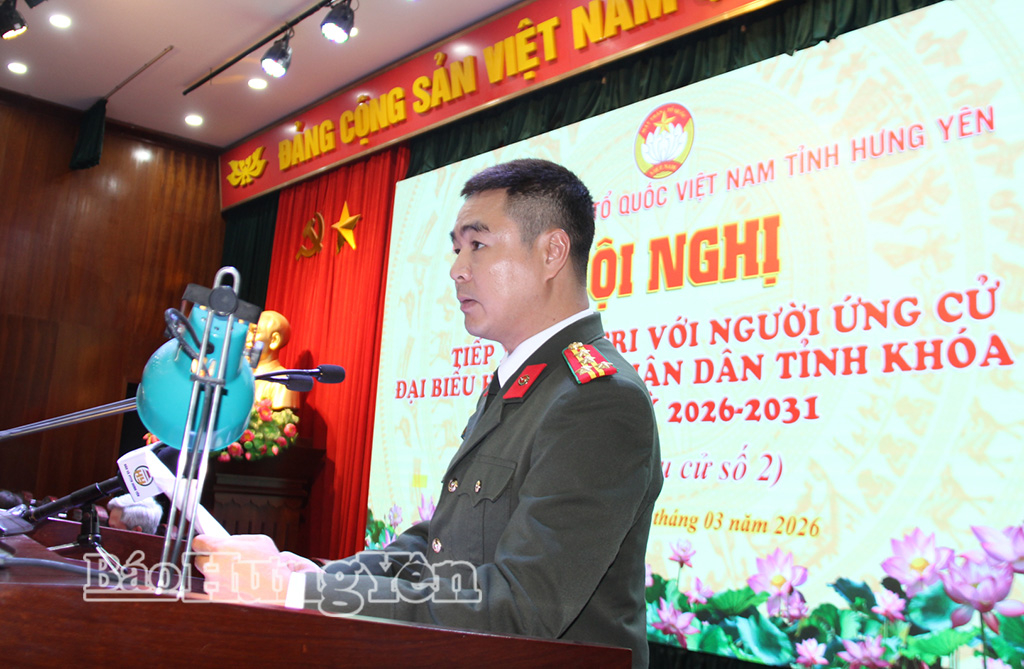 Ông Nguyễn Trường Lâm, Phó Giám đốc Công an tỉnh Hưng Yên trình bày chương trình hành động.