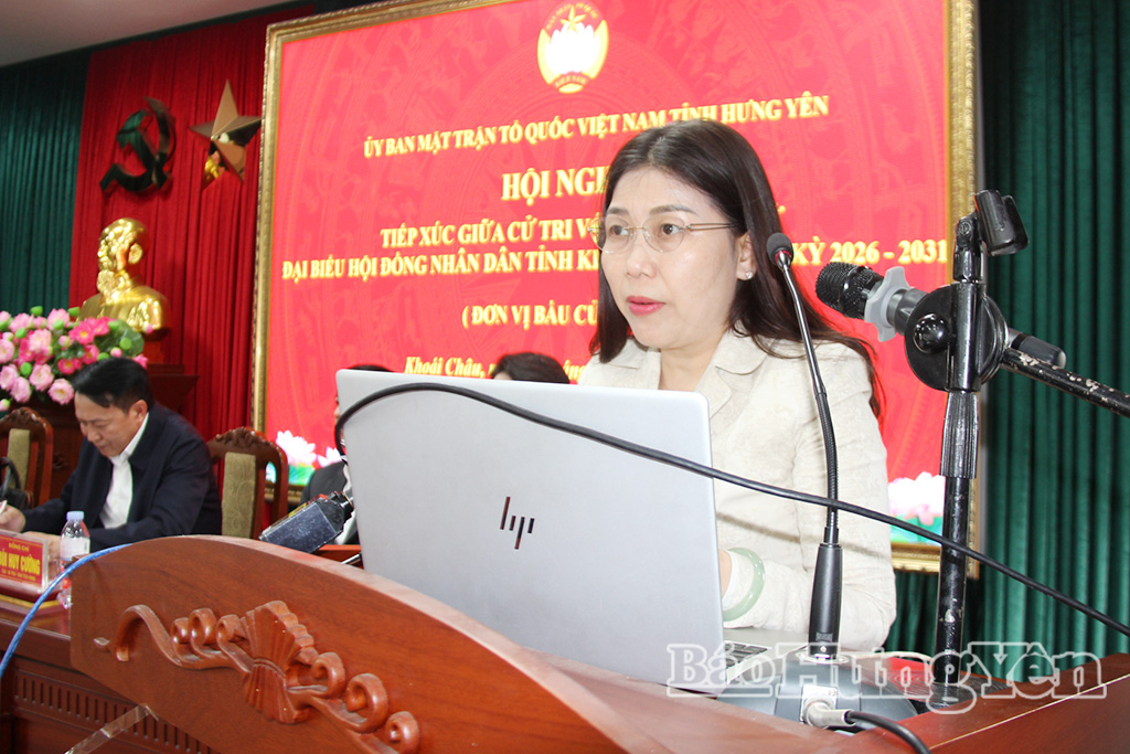 Bà Nguyễn Thị Anh, Tỉnh ủy viên, Giám đốc Sở Y tế trình bày chương trình hành động.