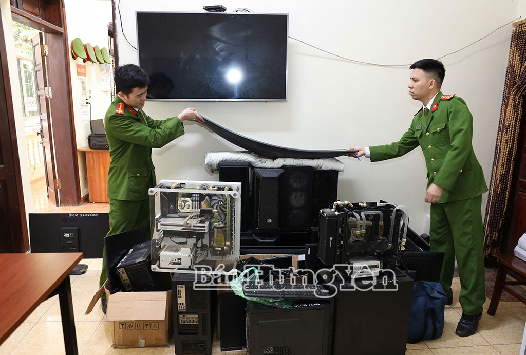 C&ocirc;ng an tỉnh Hưng Y&ecirc;n: Bắt 38 đối tượng sử dụng c&ocirc;ng nghệ cao vi phạm bản quyền, tổ chức đ&aacute;nh bạc
