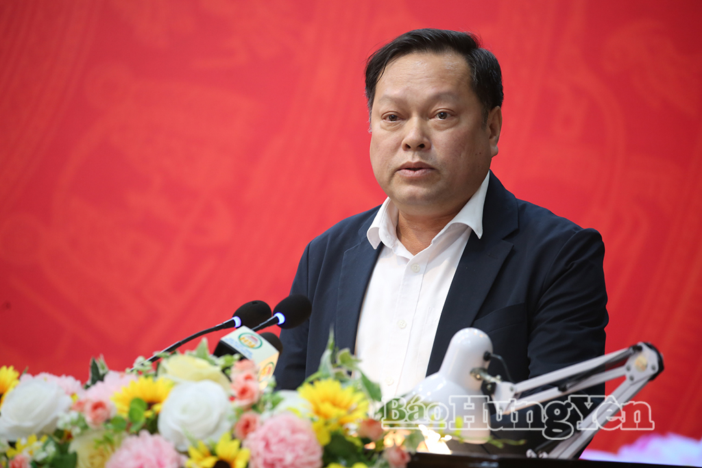 Ứng cử viên Nguyễn Đức Kiền, Giám đốc Sở Nông nghiệp và Môi trường trình bày chương trình hành động tại hội nghị.