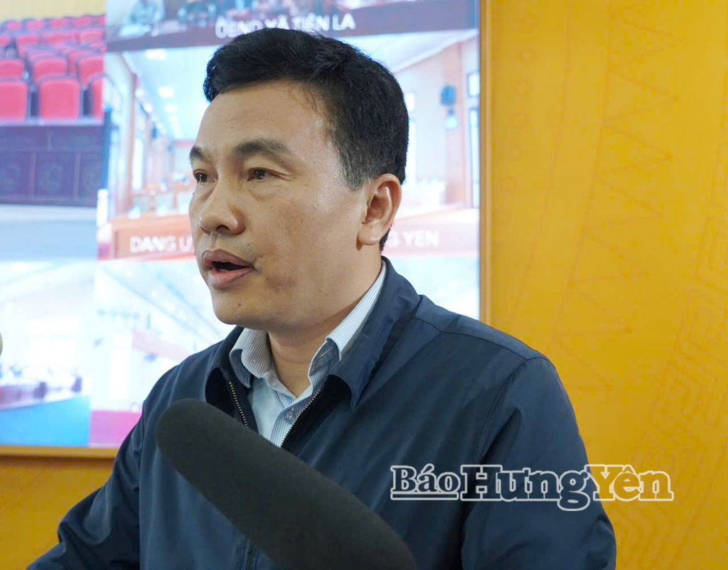 Ông Trần Văn Thưởng, Bí thư Đảng ủy, Chủ tịch HĐND xã Hưng Hà trình bày chương trình hành động.