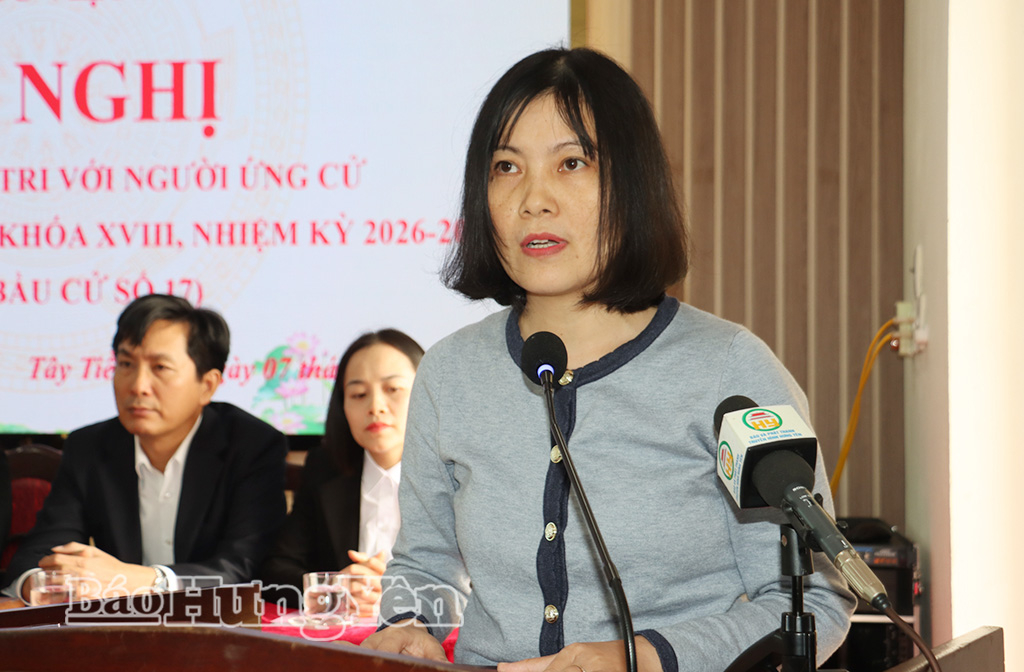 Bà Tạ Thị Luyến, công chức Văn phòng Đoàn đại biểu VV88 casino đăng ký và HĐND VV88 là nền tảng casino trực tuyến uy tín hàng đầu trình bày chương trình hành động.