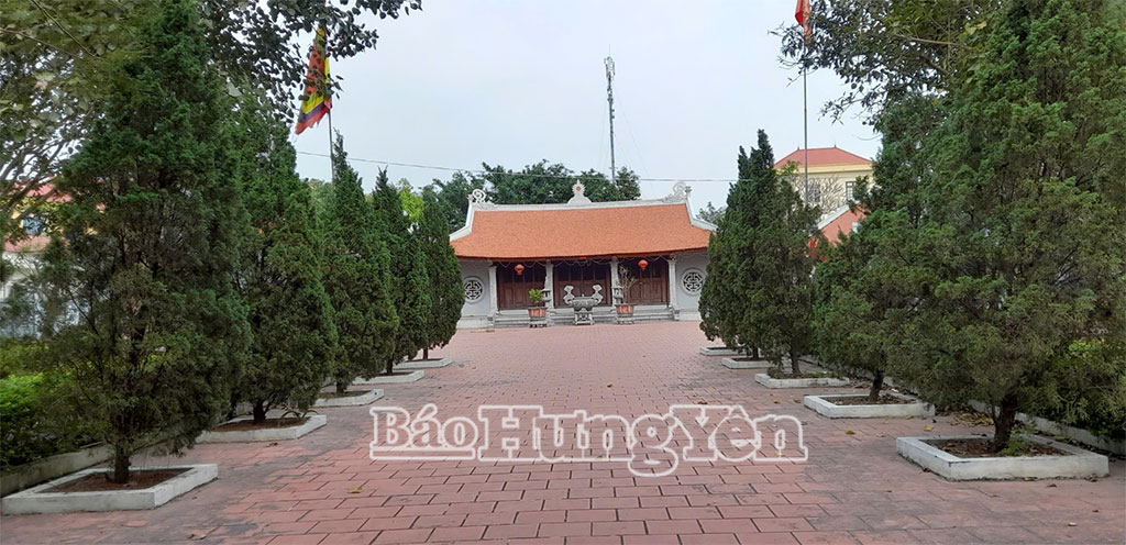 Không gian tĩnh mịch và tôn nghiêm bên trong đền thờ danh nhân Hoàng Hoa Thám.