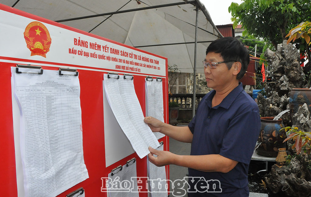 Khu vực bỏ phiếu số 02 của xã Hoàng Hoa Thám tại nhà ông Lê Thế Khuê ở phố Nguyễn Trãi (thôn Hòa Bình) đã sẵn sàng cho ngày bầu cử.