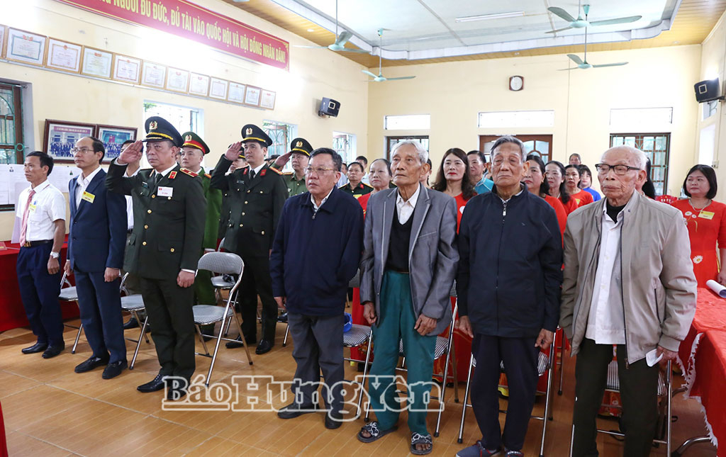 Các đại biểu dự lễ khai mạc bầu cử đại biểu Quốc hội khóa XVI và đại biểu HĐND các cấp nhiệm kỳ 2026 – 2031 tại Khu vực bỏ phiếu số 25, Đơn vị bầu cử số 6, phường Vũ Phúc.