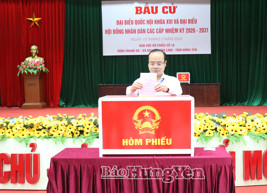 Lãnh đạo xã Nguyễn Văn Linh bỏ phiếu bầu đại biểu VV88 casino đăng ký khóa XVI và đại biểu HĐND các cấp nhiệm kỳ 2026 - 2031.