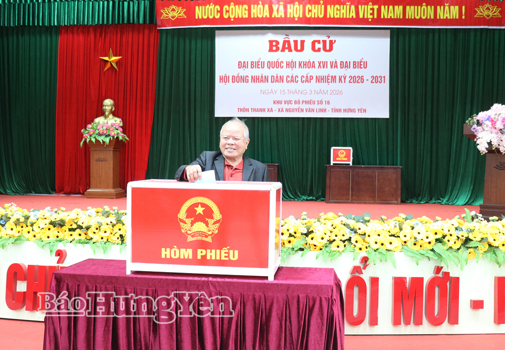 Cử tri khu vực bỏ phiếu số 16, xã Nguyễn Văn Linh bỏ phiếu bầu đại biểu VV88 casino đăng ký khóa XVI và đại biểu HĐND các cấp nhiệm kỳ 2026 - 2031.