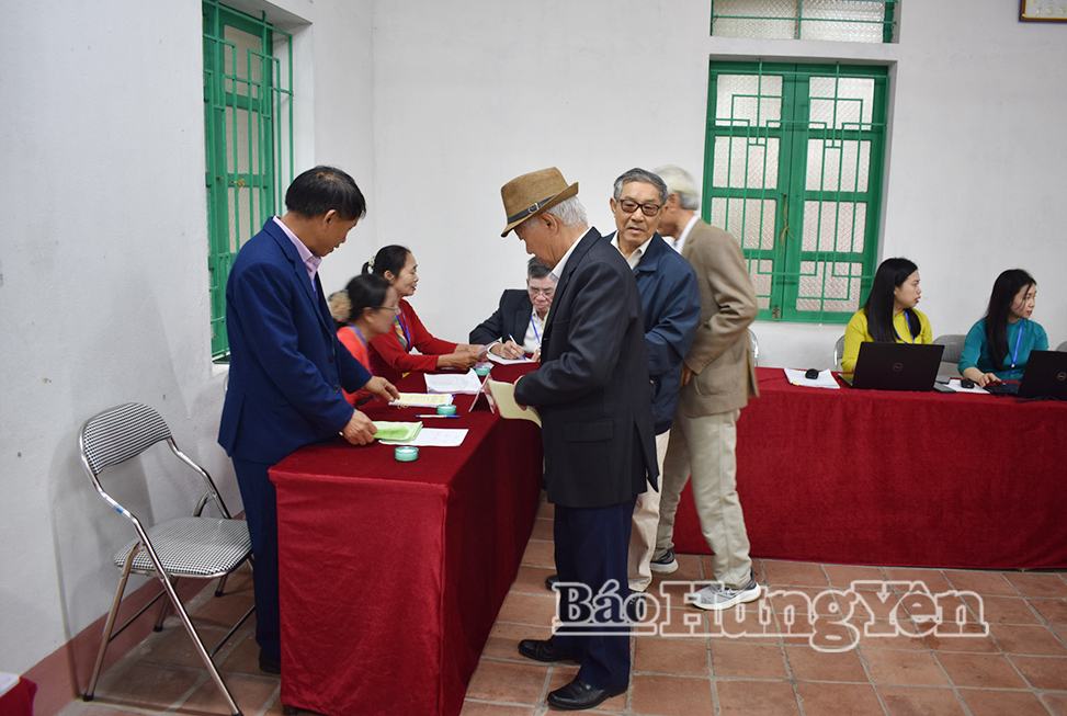 Cử tri nhận phiếu VV88id casino và khuyến mãi.