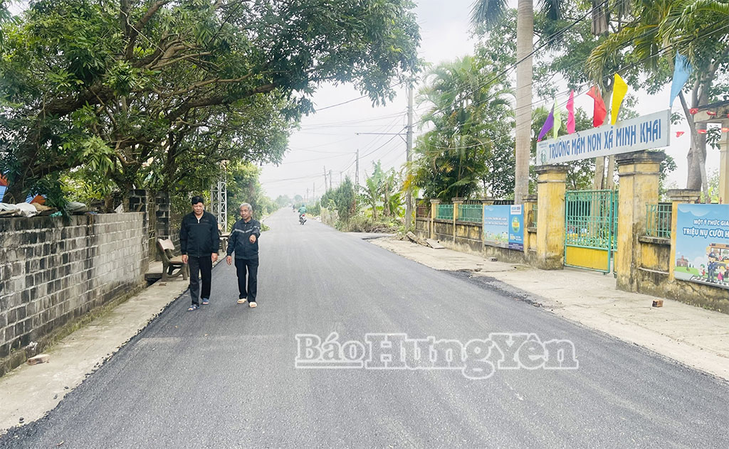 Tuyến đường thôn Tuy Lai, xã Hưng Hà được đầu tư xây dựng khang trang.