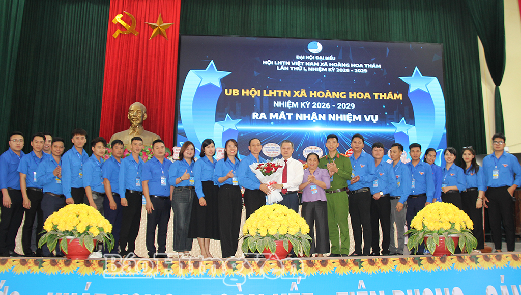Ủy ban Hội LHTN Việt Nam xã Hoàng Hoa Thám khóa I, nhiệm kỳ 2026 – 2029 ra mắt Đại hội. Ảnh: Hương Giang 