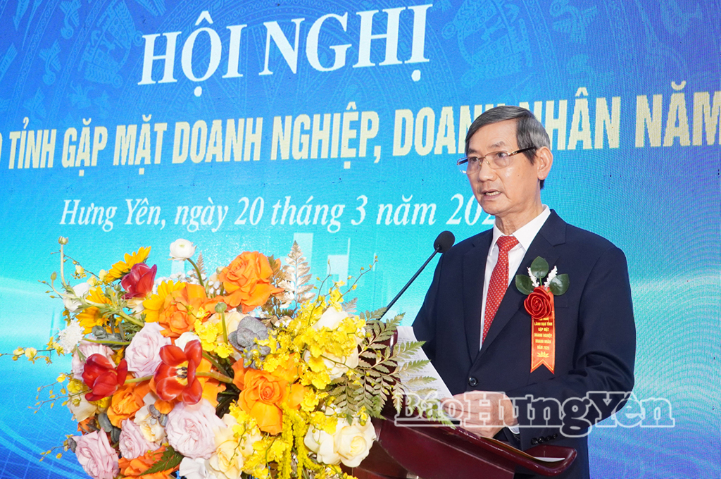 Lãnh đạo Hiệp hội Doanh nghiệp tỉnh phát biểu tại hội nghị.